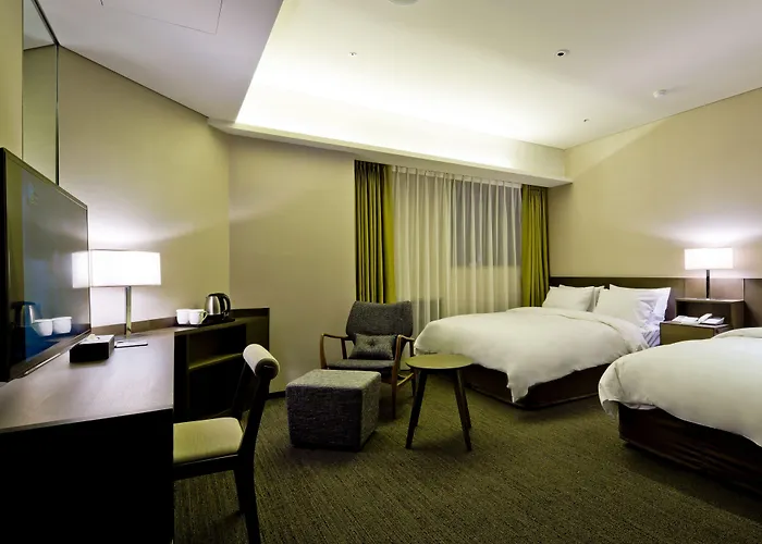 Manu Hotel 3*